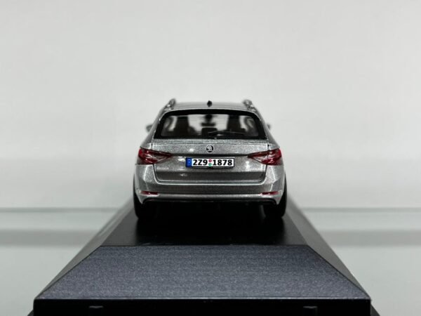 ŠKODA SUPERB COMBI III