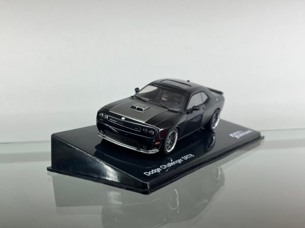 Dodge Challenger SRT8