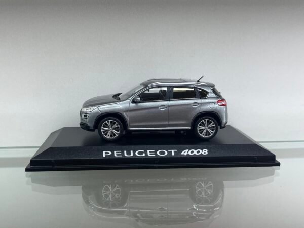 PEUGEOT 4008