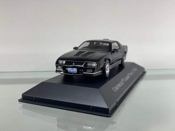 CHEVROLET® CAMARO® IROC-Z (1986)