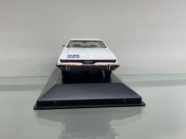 BUICK CENTURY (1975)