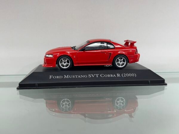 FORD MUSTANG SVT COBRA R (2000)