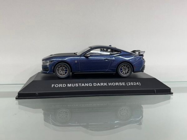 FORD MUSTANG DARK HORSE (2024)