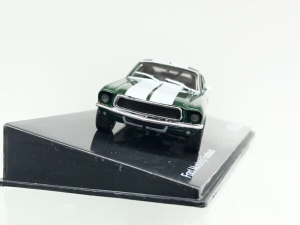 Ford mustang fastback