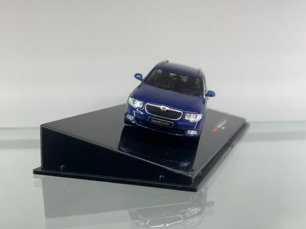 Skoda Superb II (3T) Combi 2008