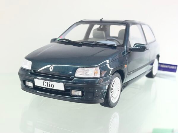 Renault Clio Baccara 1.8 de 1995