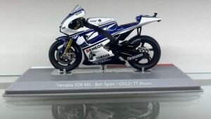 Yamaha YZR-M1 - Ben Spies - (2012) TT Assen