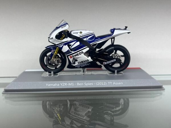 Yamaha YZR-M1 - Ben Spies - (2012) TT Assen