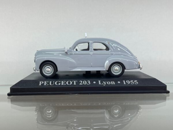 PEUGEOT 203 •  Lyon •  1955