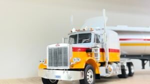Peterbilt 359