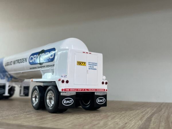 Freightliner FLC 120 64T