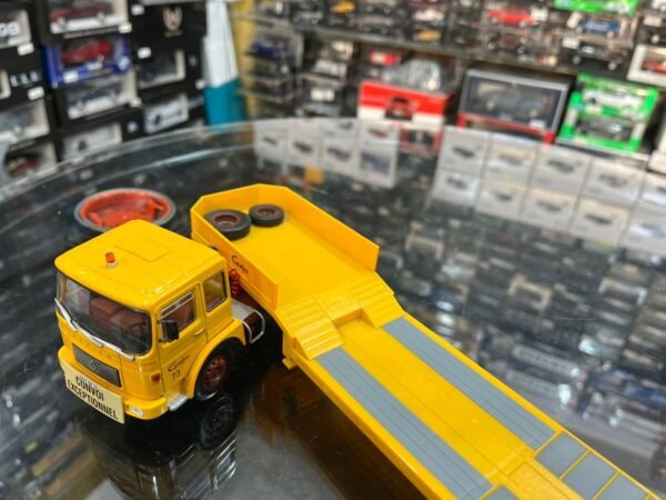 Saviem SM 340 6x4 porte-engins